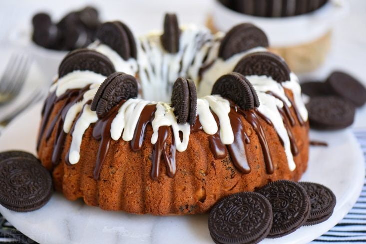 oreo cake with chocolate glaze and oreos on top