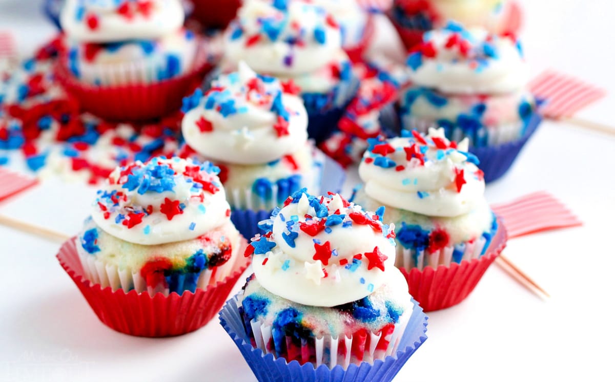 mini vanilla cupcakes decorated for 4th of july