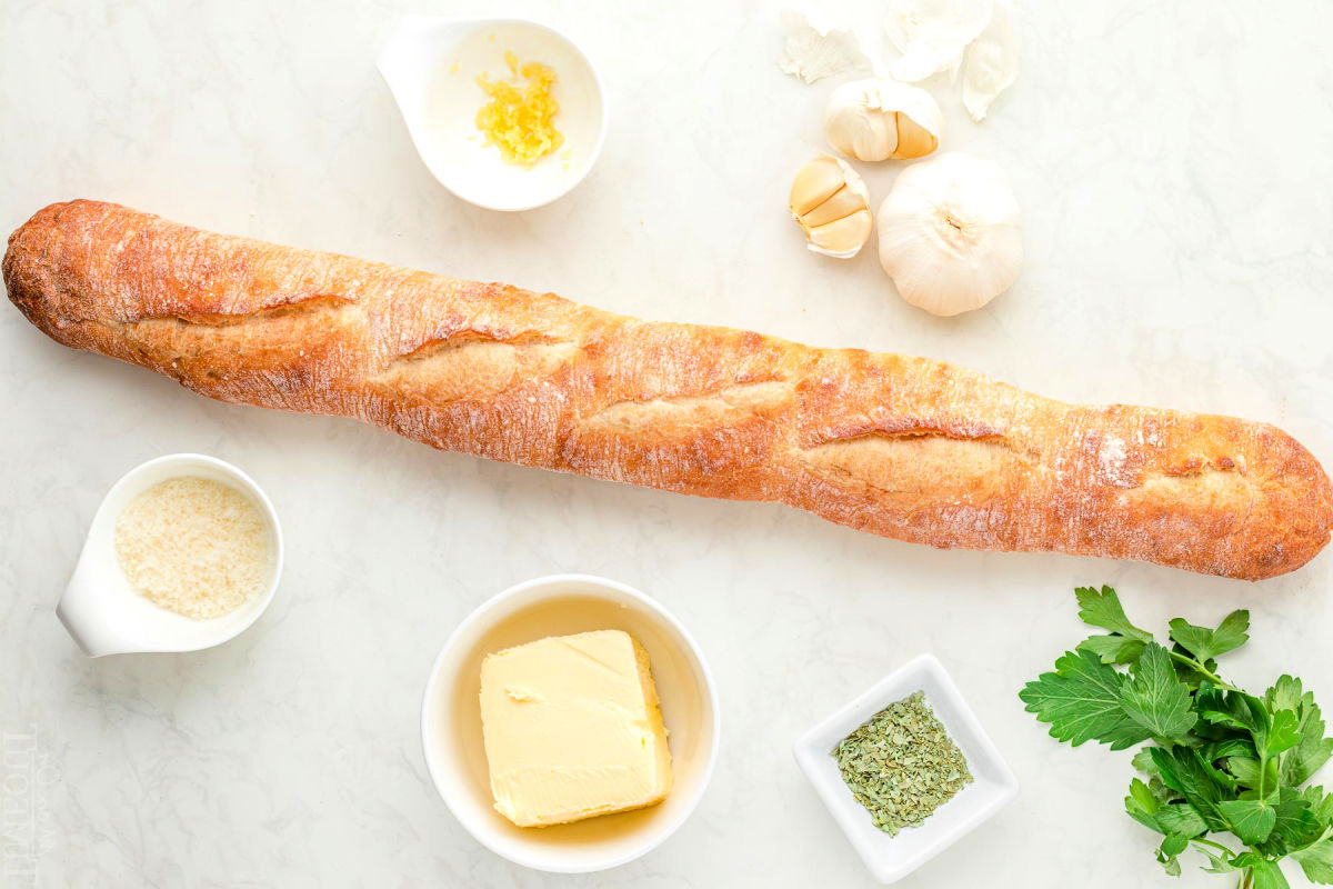 garlic bread in air fryer ingredients laid out and ready to be used.