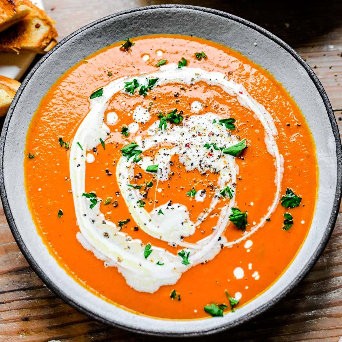 Instant Pot Tomato Soup