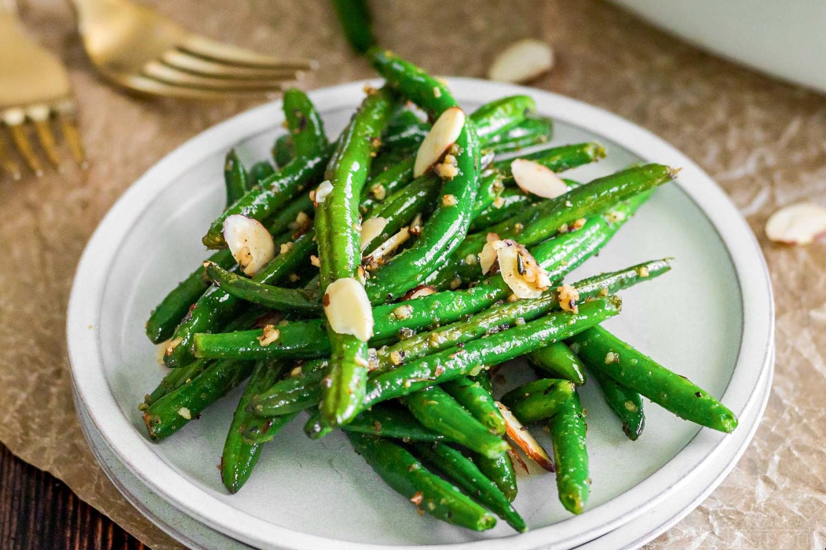 Holiday Side Dish: Green Beans with Brown Butter Topping